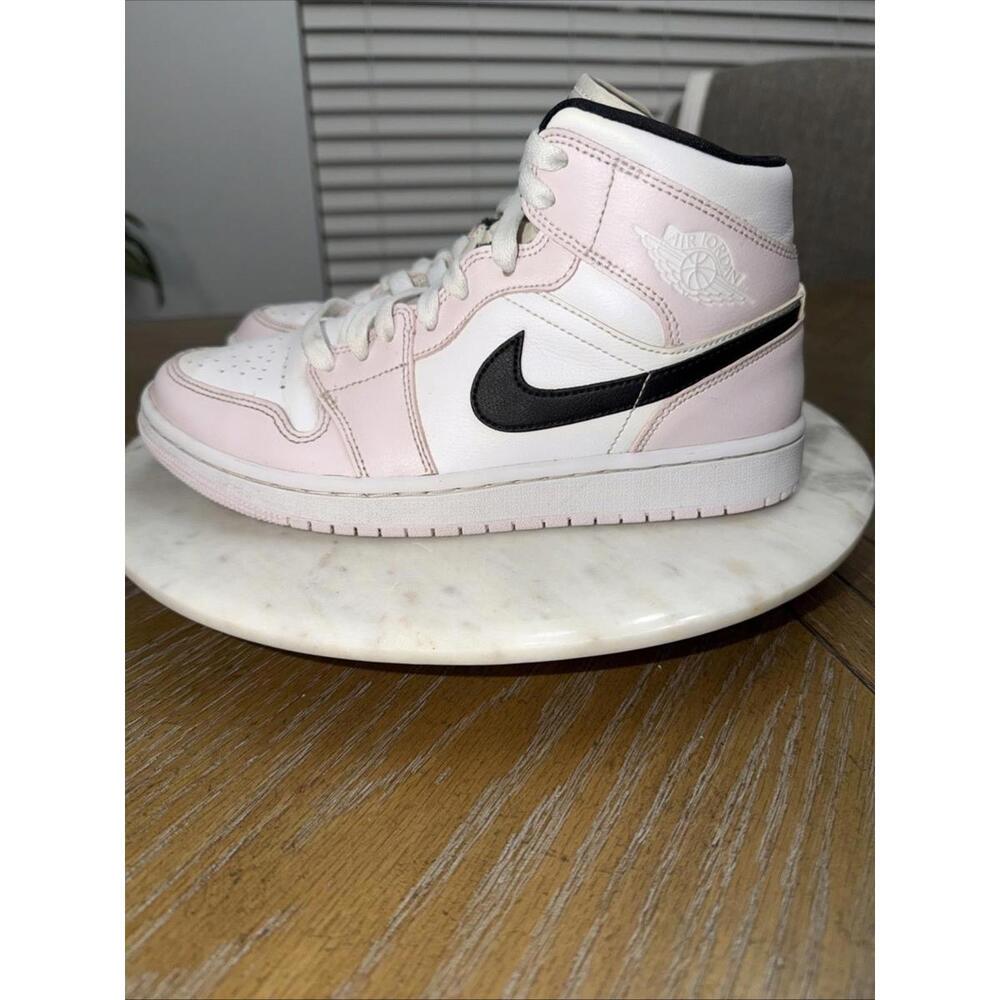 Nike Air Jordan 1 Mid Barely Rose Size 8.5W